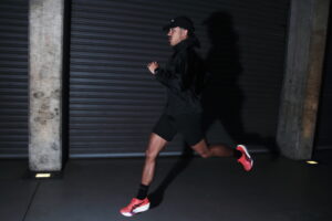 corta vento hound preto